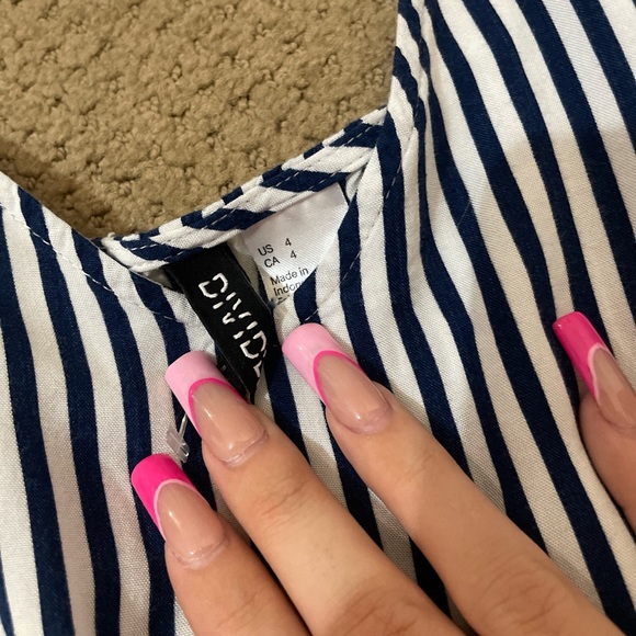 pin stripe romper never worn - Picture 2 of 2